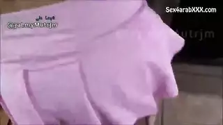 بنت تعلم اخوها انيكح