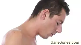 المهبل الحليق يجعلك تمارس الجنس معها دون توقف