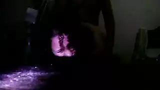 زبور وحوش ضخمة تدك البنات المصورات