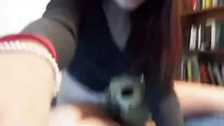 سكس كلاب صريح: لقاء امرأة صريح مع الحيوانات