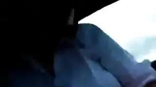 إباحية بين الأعراق: عاهرة خائنة تستمتع بفرك مهبلي قاسي وقذف داخلي