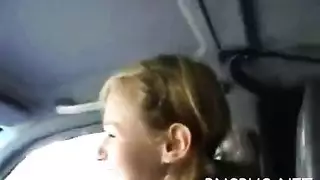 جنس ساحلي صريح: نجوم البورنو ودسار زجاجي لامع