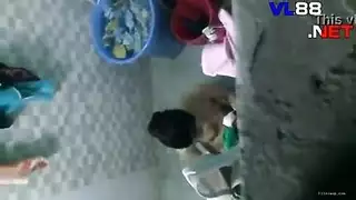 غطسة وجه في الفرج جلسة لحس عنيفة