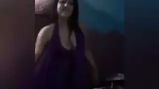 من حلبة الرقص للسرير: فتلات خليجيات ومصريات في حالة شبق