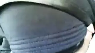 فتاة مزرعة تتحول للوحشية: محجبة مصرية في فيلم جنس جماعي وحشي