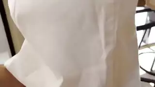 عاجزة ومُضاجعة بعنف