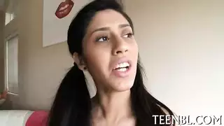 خيال البلع العميق: ابتلاع كل بوصة من قضيبي