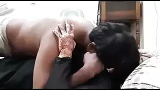 مراهقة هندية كبيرة الصدر تمص وتمارس الجنس في فيديو صريح