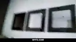 بلوبانغ مع ثلاث عاهرات جائعات للقضيب