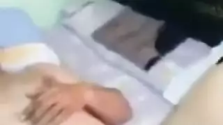 فتاة مصرية ساخنة تلحس الكس وتبلع الزب بعمق – فيديو للكبار مصري