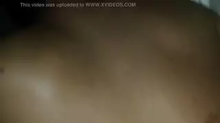 رجل ناضج وامرأة ناضجة في جلسة جماع صريحة