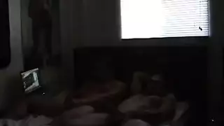 ثعالب فضية وآلهة متحولة: مشهد شرجي كامل