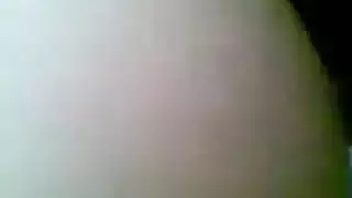 علاقة غرامية حارة: شاب ينيج امرأة متزوجة بعمق