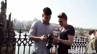 نكاح مثلي شديد: حلق عميق وشرج قاسي