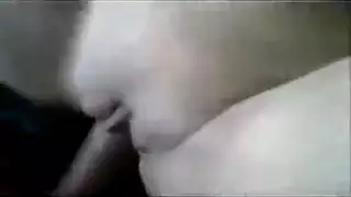 سورية ذات بشرة حليبية تُغرى بالمال لممارسة جنس عنيف مع مصري