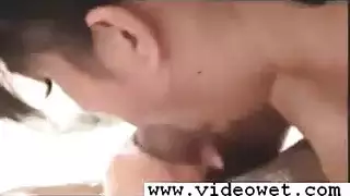 وافدة شابة تصور أول مشهد مهبلي لها