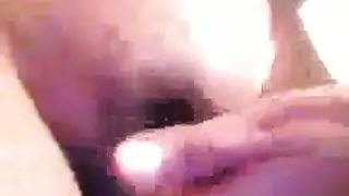 سكس ديوث: أب يسجل عملية جنس جماعي لزوجته