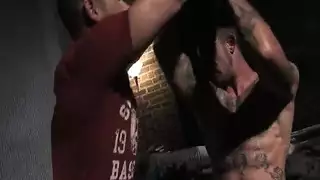 جنس فموي سحاقي إباحي: مص ولعق مكثف للبظر