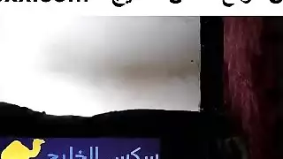 مشهد إكس إكس إكس: فتاة مغربية ساخنة تُمسمر على الحائط ثم على الأرض