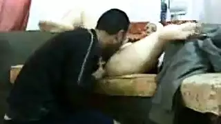 رغبات سرية لنساء محجبات في جلسة جنس صريحة