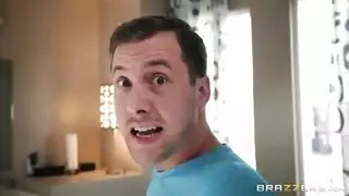 سكس أم وأبن يومها بزعنها