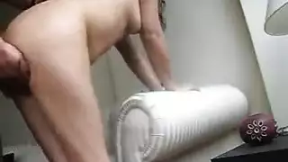 فتحة شرج مدهونة تأخذ ضربات قاسية