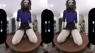 تجربة واقع افتراضي صريحة: فرج شانيل المبلول ينتظر قضيبك