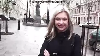 إيلاج مزدوج في مطعم عام تصوير خفي إباحي