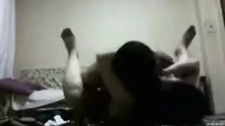 نجم إباحي يأخذ قضيب جزائري سميك في مؤخرتها الكبيرة