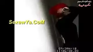 شغال فى معمل تحاليل يزنق محجبه فى قوضه ع الواقف بوس وتفريش ولعب جامده