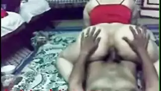 حرارة الصحراء: فتاة مصرية مشوية بتغلغل مزدوج