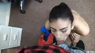 مستعرضات مؤخرة عارية في حالة شهوة