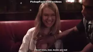 مال مقابل جنس في مرحاض عام: خيال يورو يتحقق