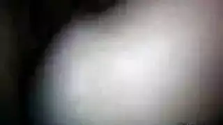 عاهرة آسيوية بفرج مشعر تتلقى عدة قذفات