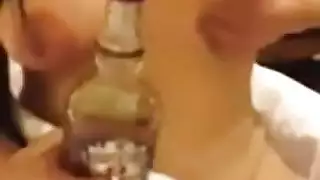 ثدي عراقي عاري وجلسة شرجية قاسية