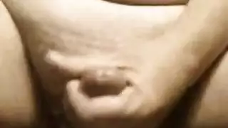 عرض إكس إكس إكس مباشر: كاسي تئن وهي تداعب بظرها