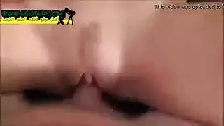 صديقي يقذف بكس زوجتي بغزاره