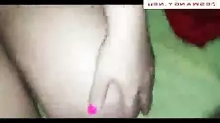 العنتيل ةالطالبة الخجولة