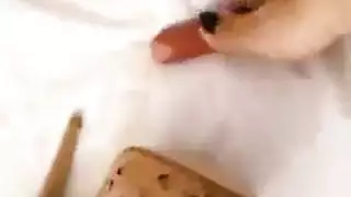 جلسة جماعية مزدوجة لنجمة مراهقة