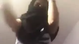 سكس عربي صريح: مص عميق وقذف داخلي