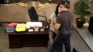 نكاح في الحمام الصباحي لبدء يوم العمل