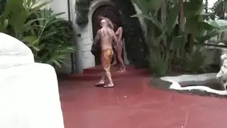 الأولاد الأشرار يمنحون كيت تمرينًا شرجيًا ومهبليًا مكثفًا