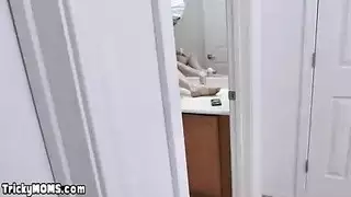 روابط العائلة المحطمة بالشهوة: صنع عاهرة إباحية صريحة