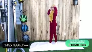 محجبة إكس إكس إكس: تترك الصالة الرياضية من أجل ضرب عميق وعدة ذروات