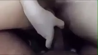 ماسك صدر ختبتو غضب عنها وبنحاول معاها وهيها مش رضيه