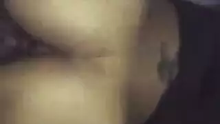 توصيل شوكولاتة إكس إكس إكس: أثداء حانية توفر المتعة المطلوبة