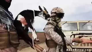 مخبأ مقاطع الفيديو الإباحية الصريحة للجاسوس السري، مُسَلَّم في العراء