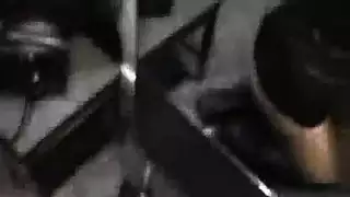 دمية جنس مرنة في فعل جماعي