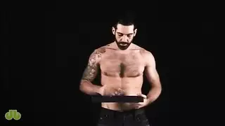 أقضيب شيميل آسيوية ضخمة: مشهد جنس جماعي قاسي