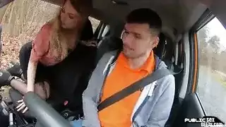 جنس استوديو سري: فنانات وعارضات في حراك صريح